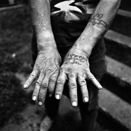 Hands of James Napier : The Appalachian Trail / Eastern Kentucky : Charlotte Oestervang Photography