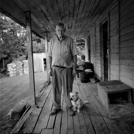 Lawrence and his dog : The Appalachian Trail / Eastern Kentucky : Charlotte Oestervang Photography