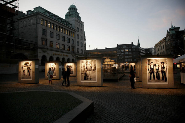  : BOOK AND EXHIBITION : Charlotte Oestervang Photography